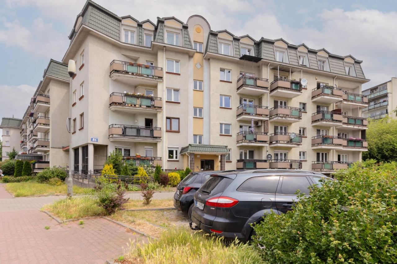 Spacious & Quiet 1 Bedroom Apartment In Pruszkow By Noclegi Renters Exterior foto